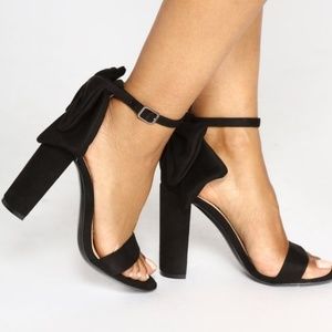 Colah Heeled Sandal - Black